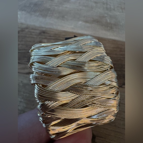 NEW NOir Gold Weave Cuff Bracelet ~ BEAUTIFUL 😍 Noir - Picture 5 of 5